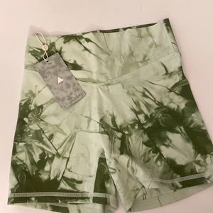 NWT cloud short